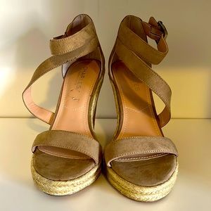 Charles David Tan Wedges